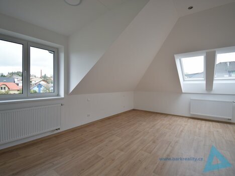 Pronájem slunného bytu 1+kk, 47 m² – novostavba, ul. Petra Bezruče, Nová Paka